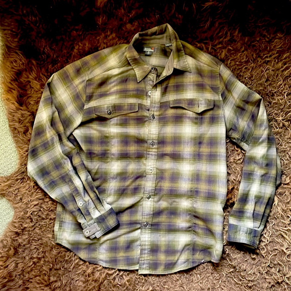 Royal Robbin’s green and blue plaid men’s casual button down